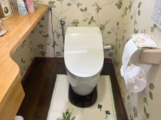 トイレリフォーム 使い勝手はそのままに、キレイになったレストルーム